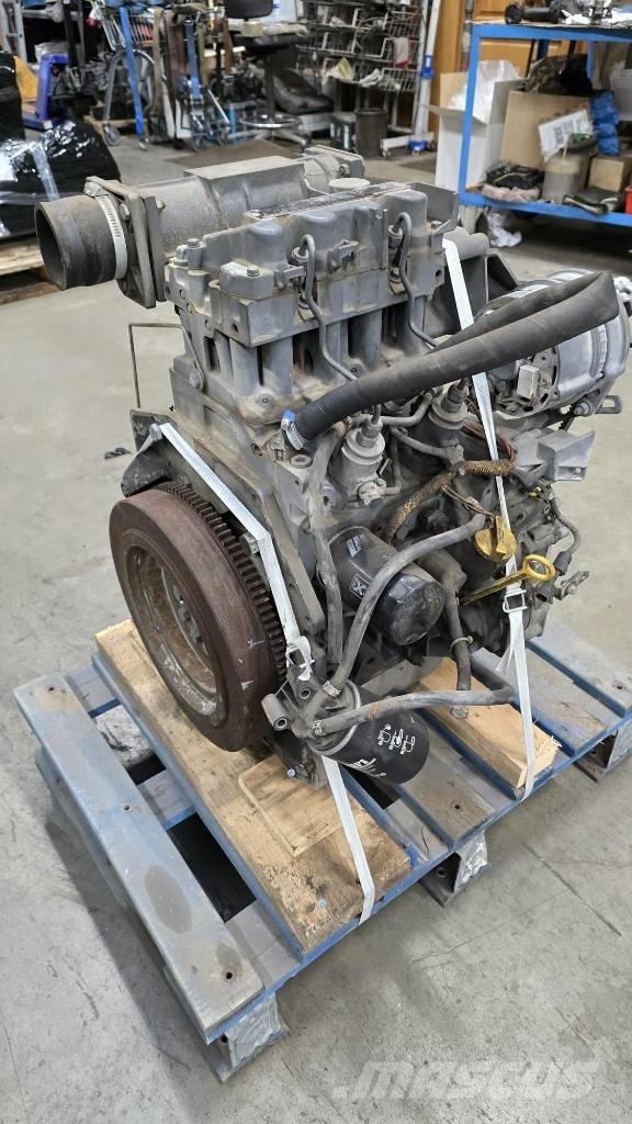Deutz F2M2011 エンジン