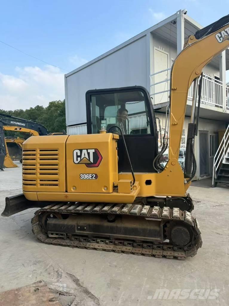 CAT 306e2 ミニ油圧ショベル 7t以下（ミニユンボ・ミニディガー）