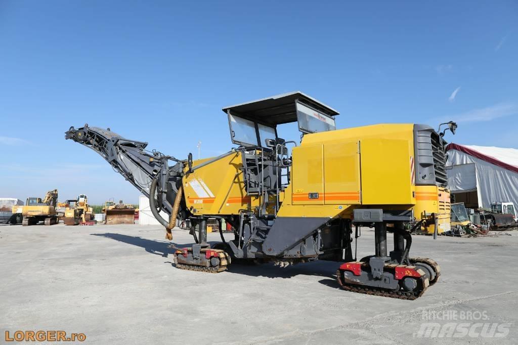 Wirtgen W 210 アスファルトコールドミリングマシーン