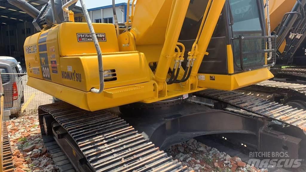 Komatsu PC 200 大型油圧ショベル12t以上（パワーショベル・ユンボ）