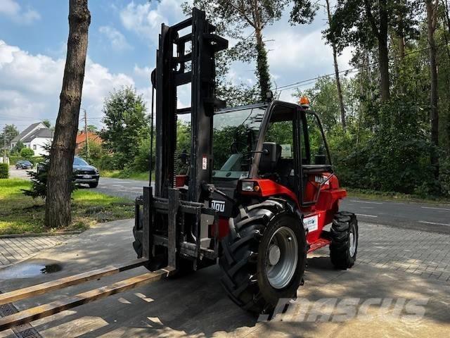 Manitou M 30.4 ラフターテレントラック