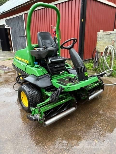 John Deere 7200 A フェアウェイモア/芝刈り機