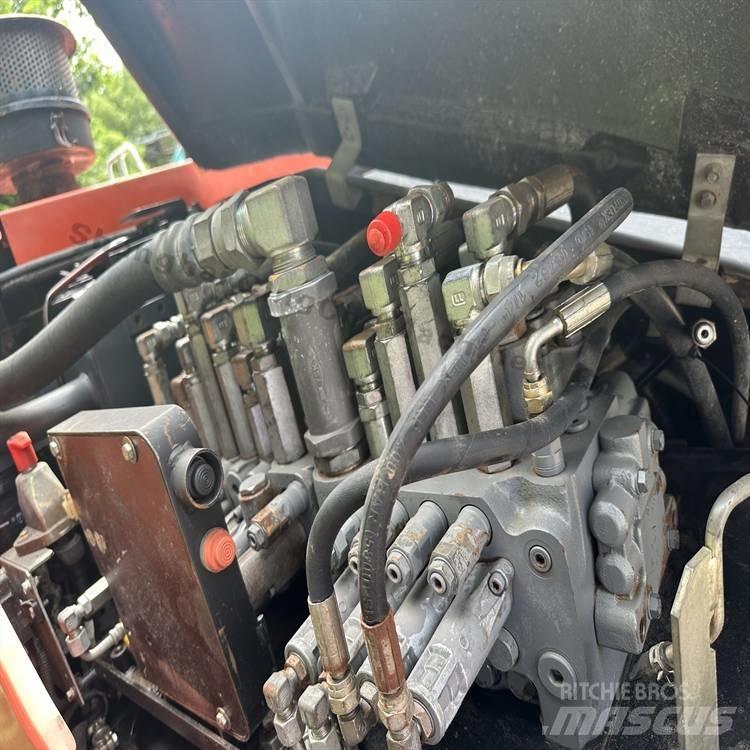 Kubota 183-3 大型油圧ショベル12t以上（パワーショベル・ユンボ）