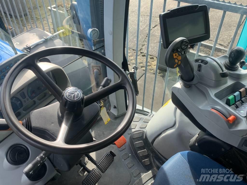 New Holland T 6080 トラクター