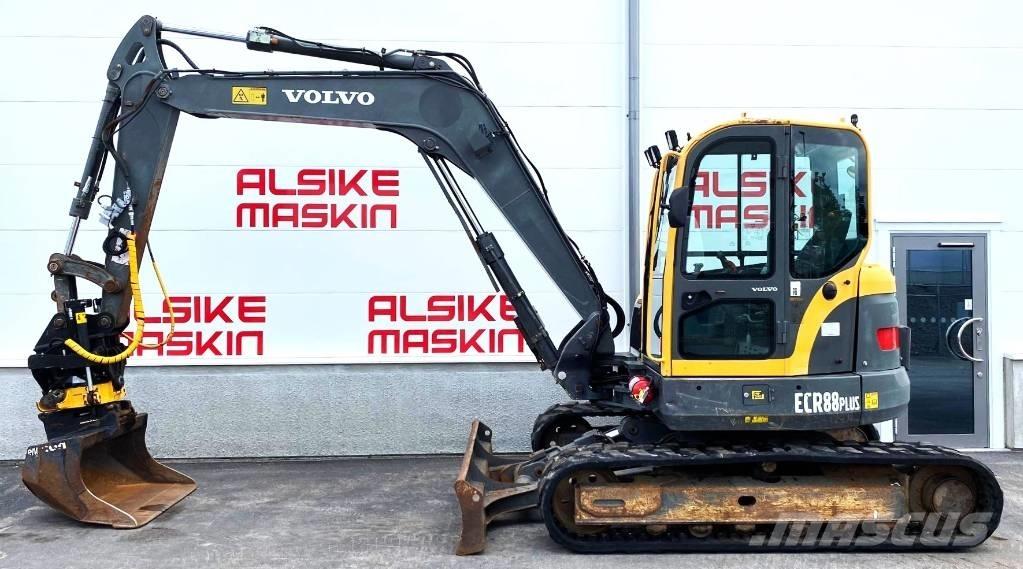 Volvo ECR 88 中型油圧ショベル 7ｔ-12ｔ（ユンボ・パワーショベル・バックホー）