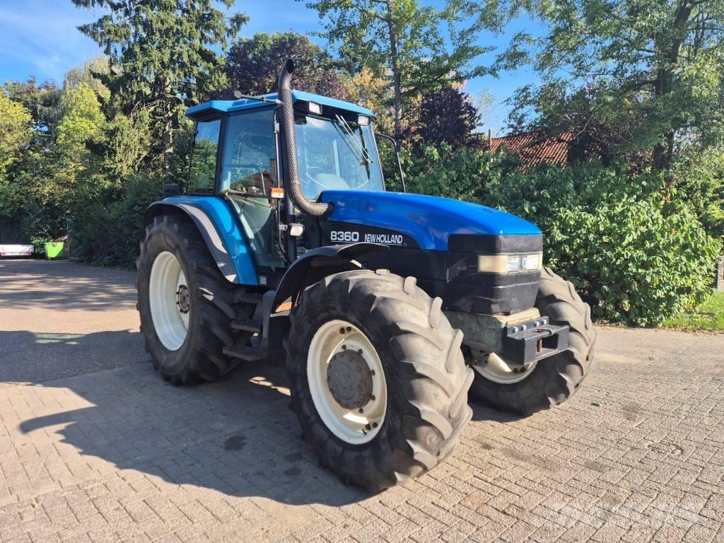 New Holland 8360 トラクター