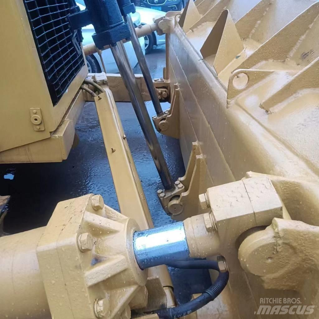CAT D 6 H モーターグレーダー
