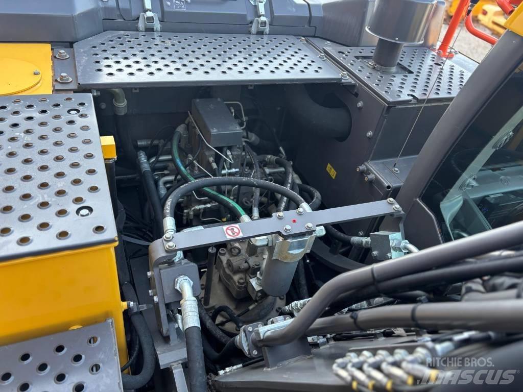 Volvo EC 250 EL 大型油圧ショベル12t以上（パワーショベル・ユンボ）
