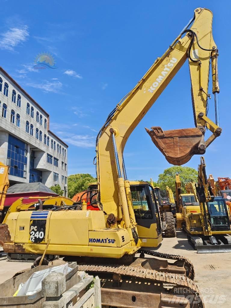 Komatsu PC 240 LC-7 大型油圧ショベル12t以上（パワーショベル・ユンボ）