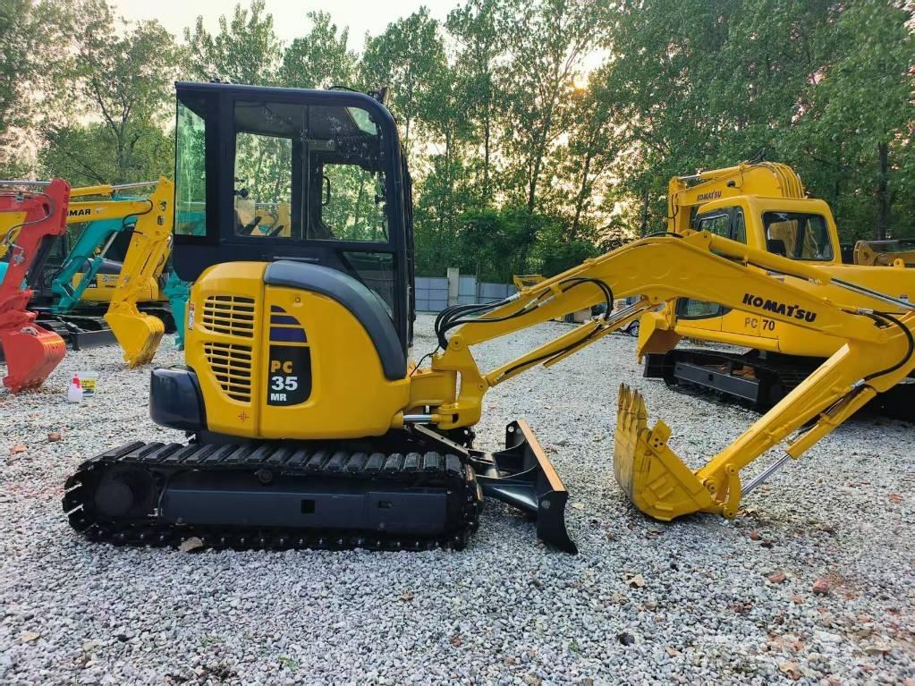 Komatsu PC 35 ミニ油圧ショベル 7t以下（ミニユンボ・ミニディガー）