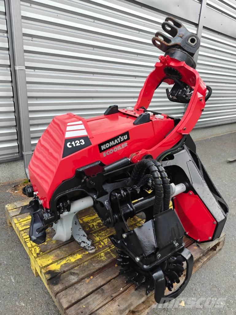 Komatsu C 123 ハーベスタヘッド