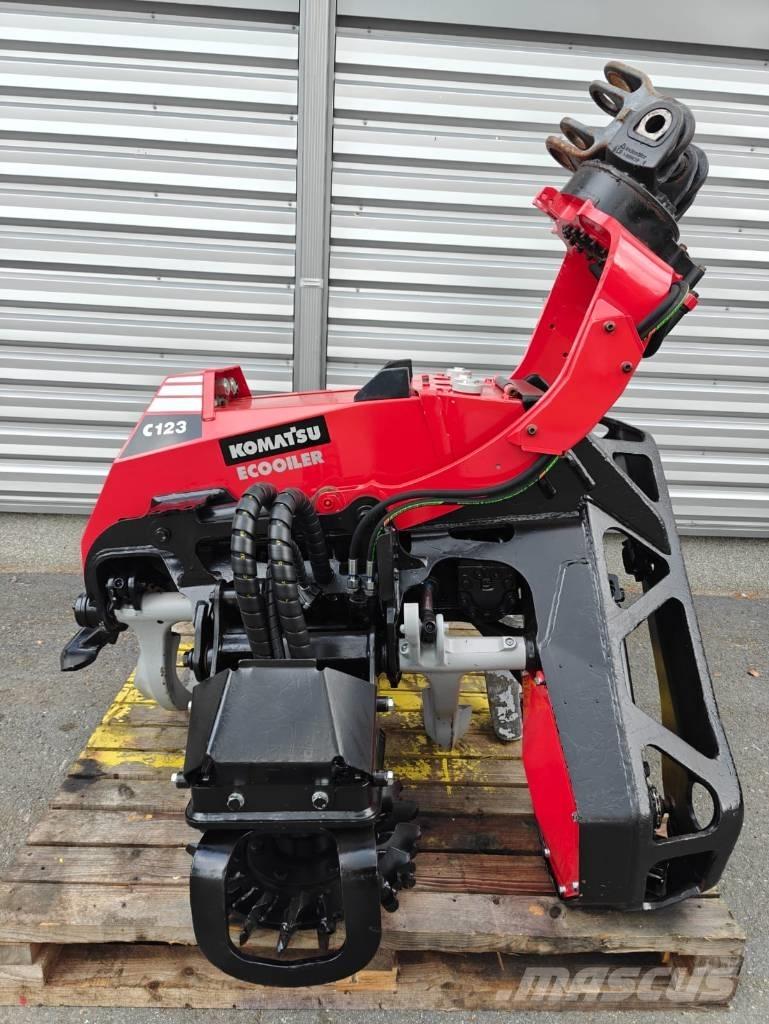 Komatsu C 123 ハーベスタヘッド