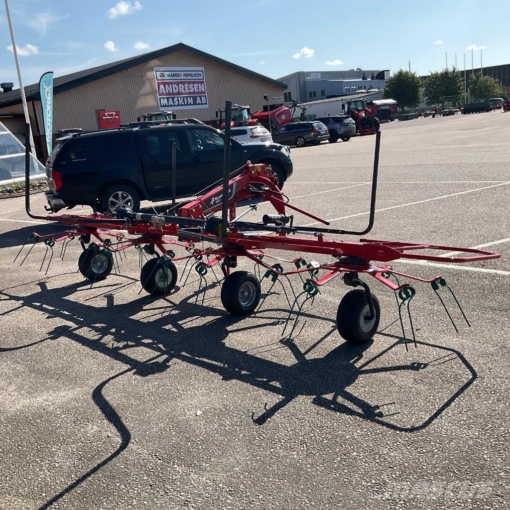 Kverneland 8452 テッダー・テッダーレーキ