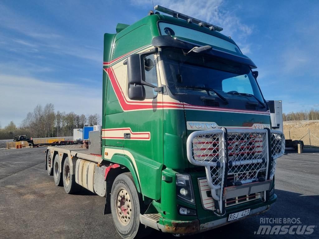 Volvo FH 16 700 8x4 中古トラクターヘッド | トレーラーヘッド