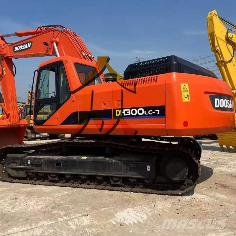 Doosan DH 300 LC-7 大型油圧ショベル12t以上（パワーショベル・ユンボ）