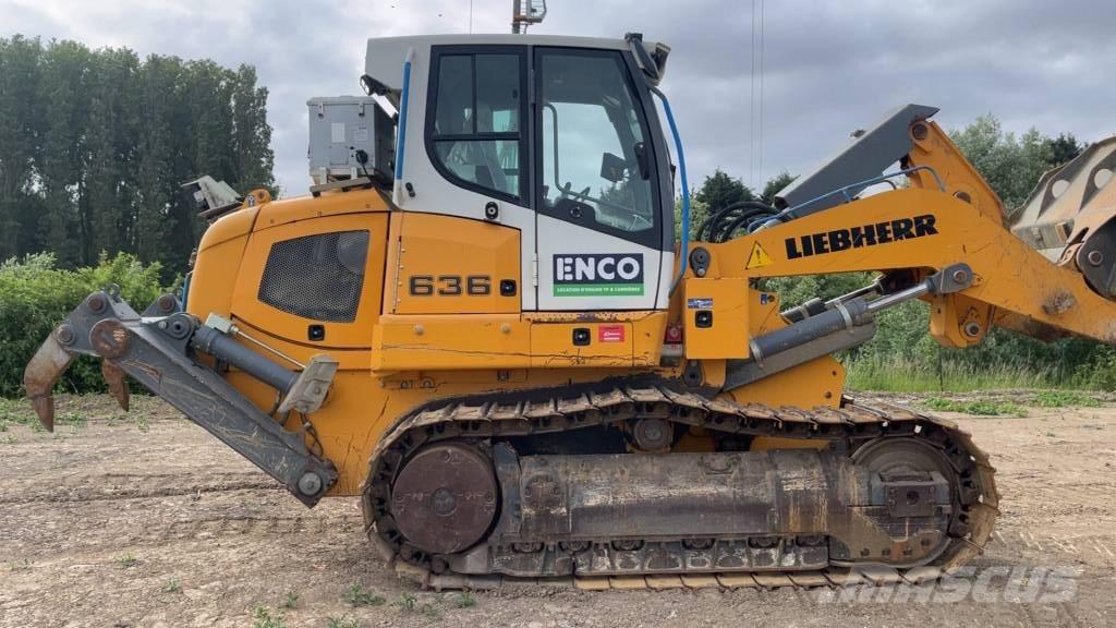 Liebherr LR 636 クローラーローダー