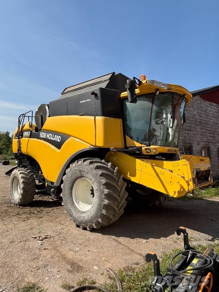 New Holland CX 860 コンバイン
