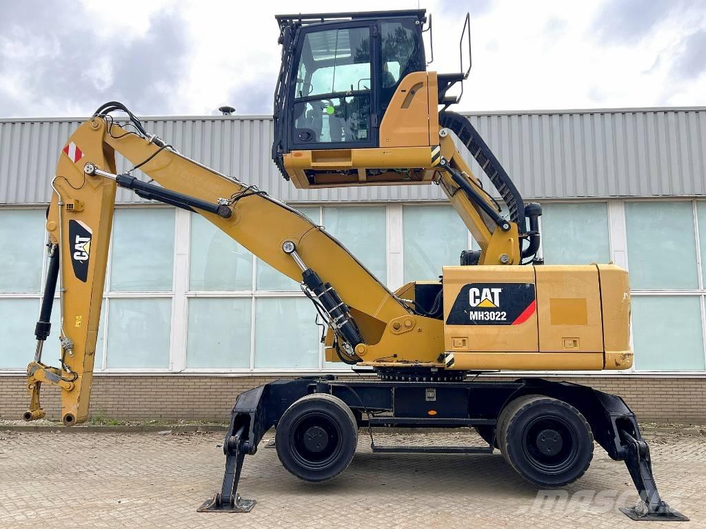 CAT MH3022  2015   CE 廃棄物／工業産廃処理機