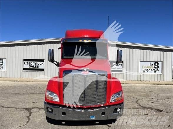 Peterbilt 579 中古トラクターヘッド | トレーラーヘッド