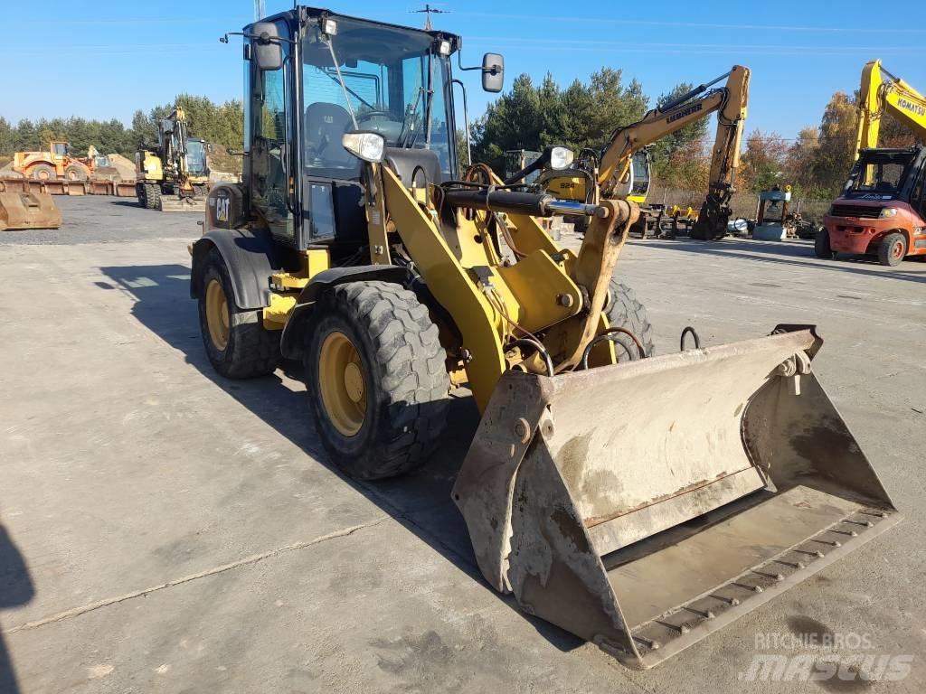CAT 908 H 2 ホイールローダー・タイヤショベル