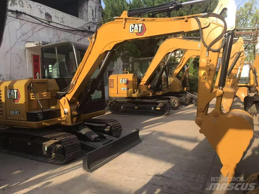 CAT 305.5E2 大型油圧ショベル12t以上（パワーショベル・ユンボ）