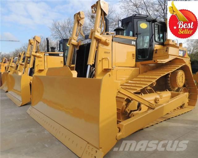 CAT D 7 R ブルドーザー