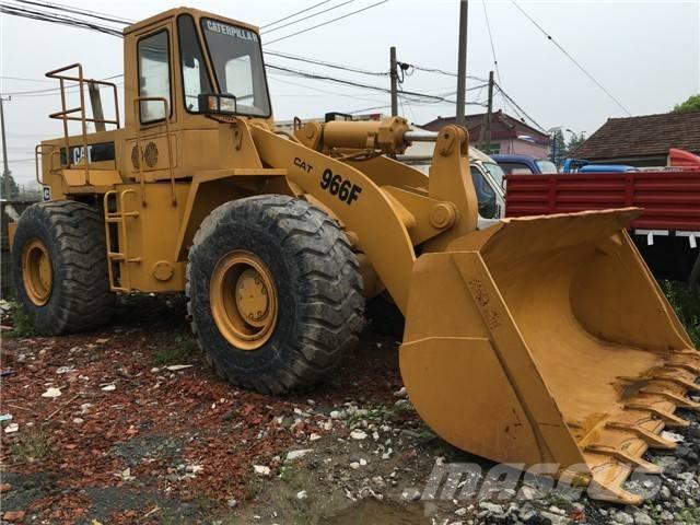 CAT 966 F ホイールローダー・タイヤショベル
