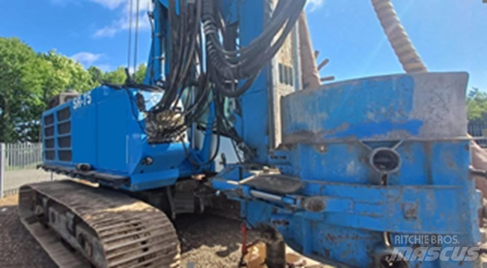 Soilmec SR75 杭打ち機