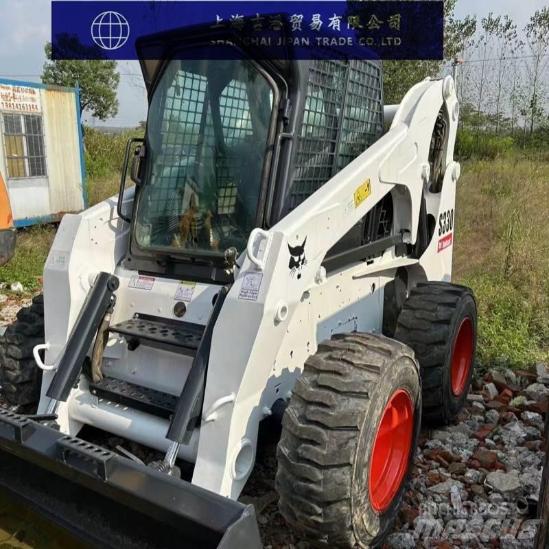 Bobcat S 330 スキッドステアローダー