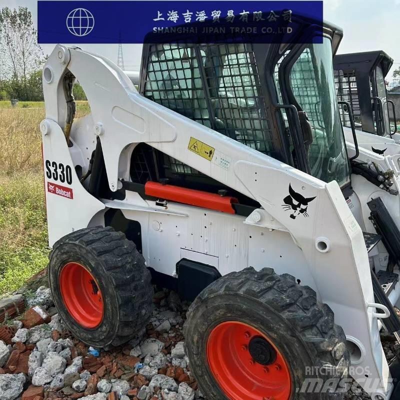 Bobcat S 330 スキッドステアローダー