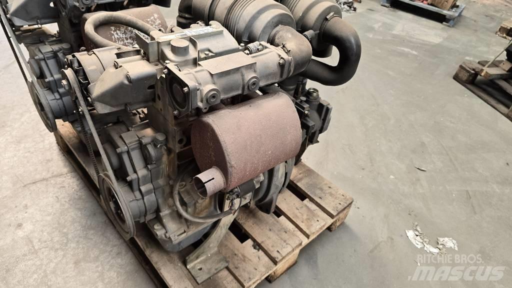 Deutz F2M1011 エンジン