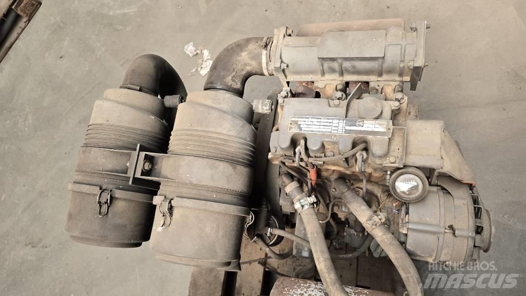 Deutz F2M1011 エンジン