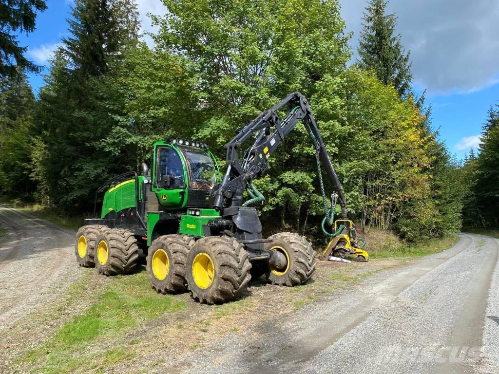 John Deere 1270 G ハーベスター