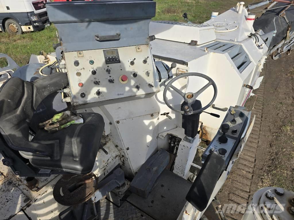 Wirtgen W 1000 F アスファルトコールドミリングマシーン