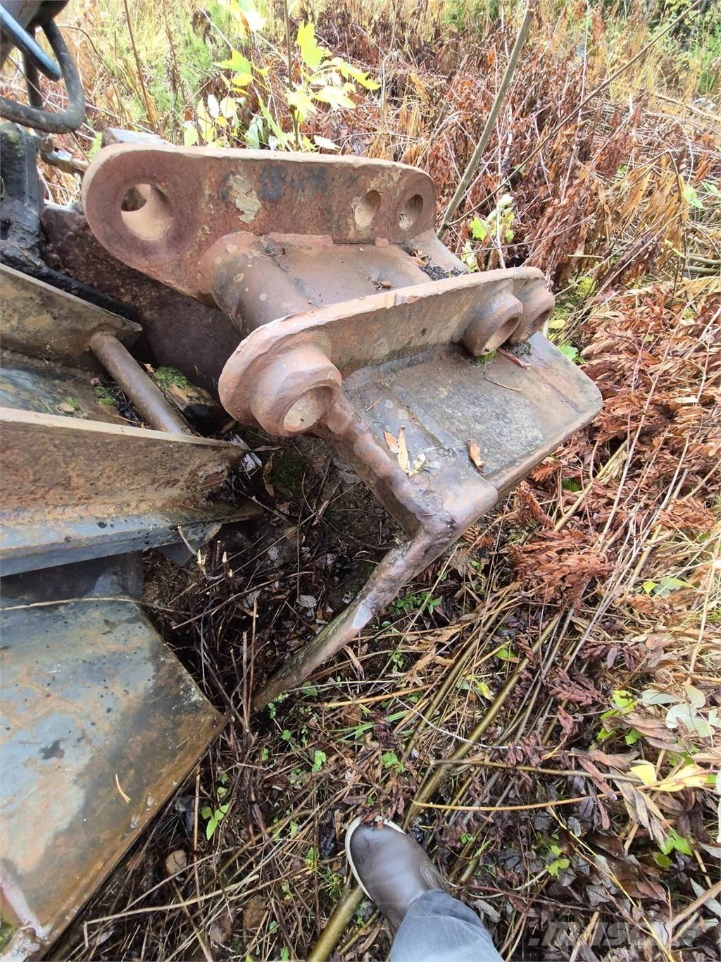  Kuokkakauha 700mm バケット