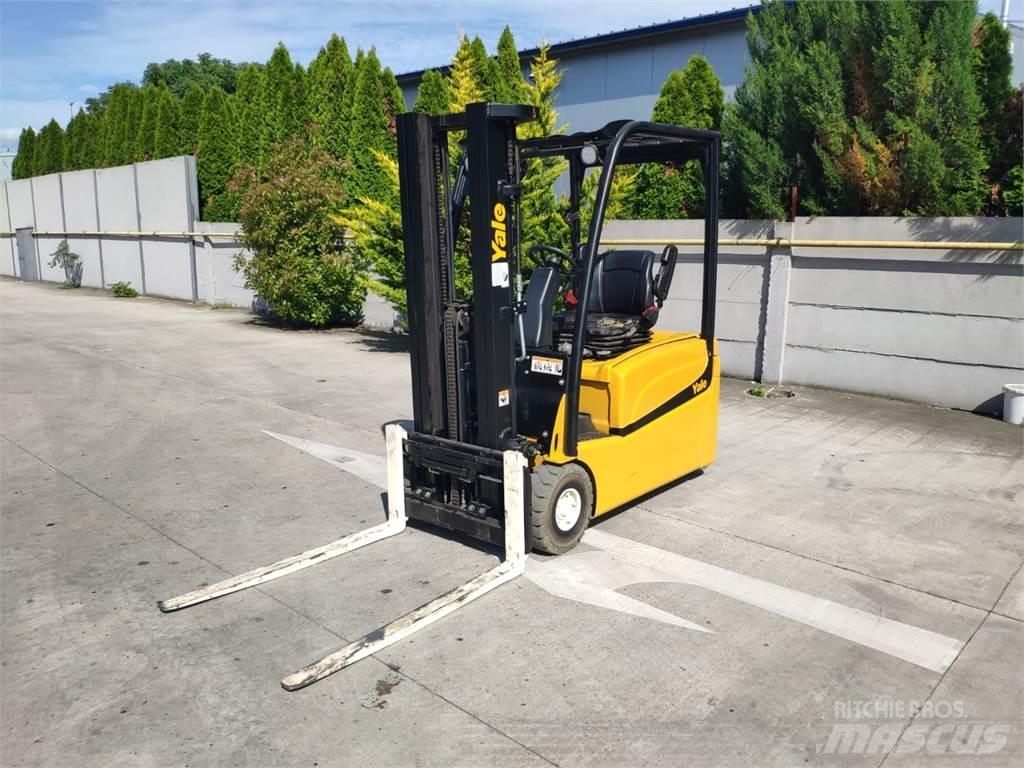 Yale ERP16 VT バッテリーフォークリフト