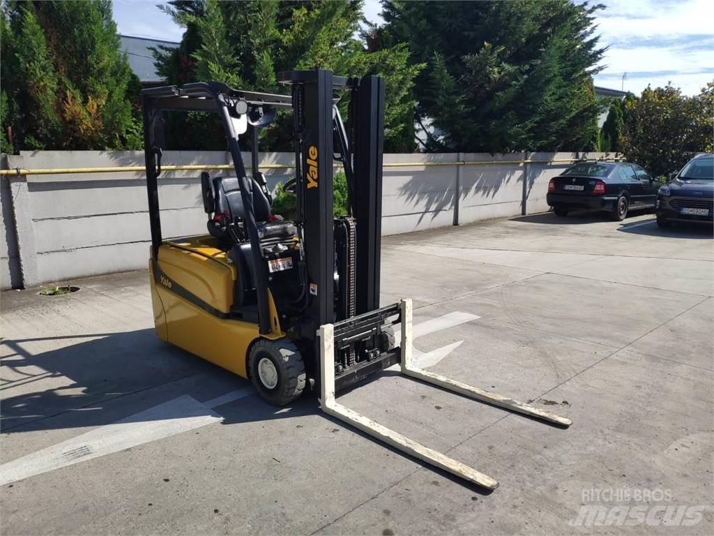 Yale ERP16 VT バッテリーフォークリフト