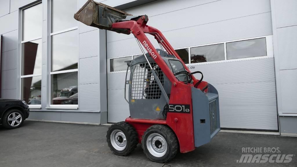 Neuson 501 S スキッドステアローダー