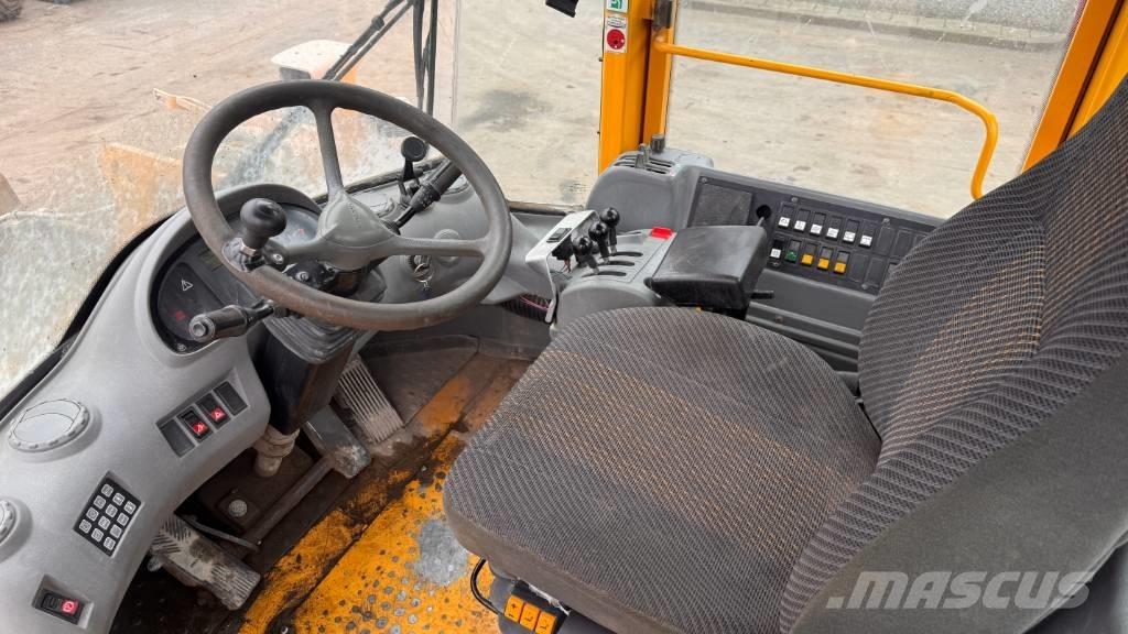 Volvo L 120 E ホイールローダー・タイヤショベル
