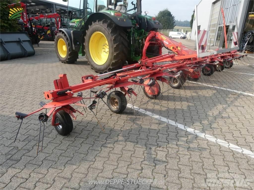 Kuhn GF 8702 テッダー・テッダーレーキ