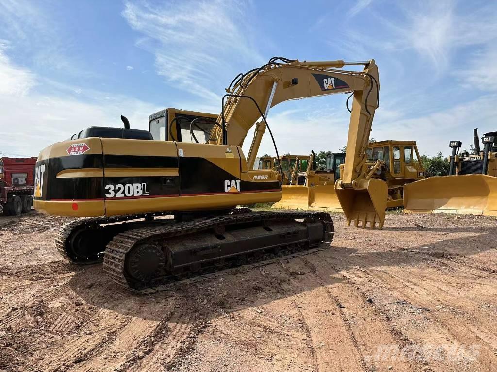 CAT 320 B 大型油圧ショベル12t以上（パワーショベル・ユンボ）