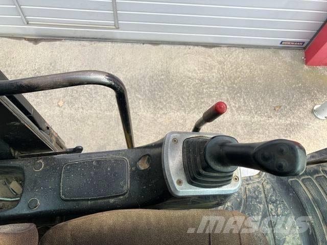 JCB JS 210 LC 大型油圧ショベル12t以上（パワーショベル・ユンボ）