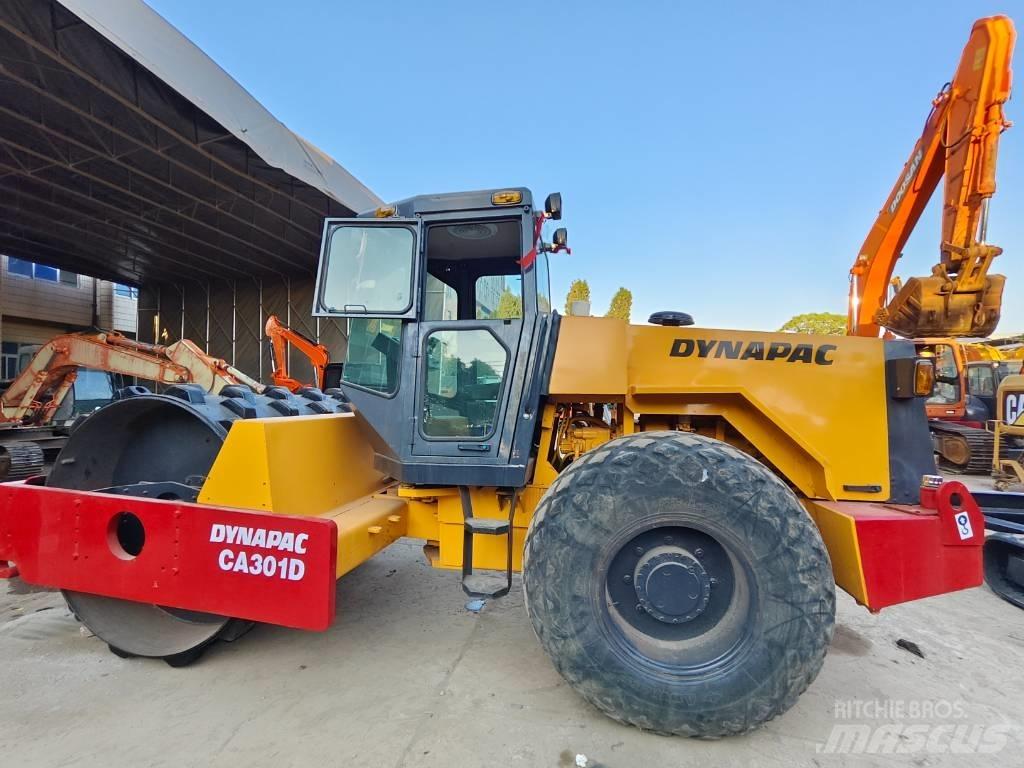 Dynapac CA 301 D 振動ローラ