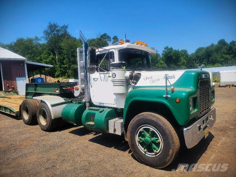 Mack R 688 ST 中古トラクターヘッド | トレーラーヘッド