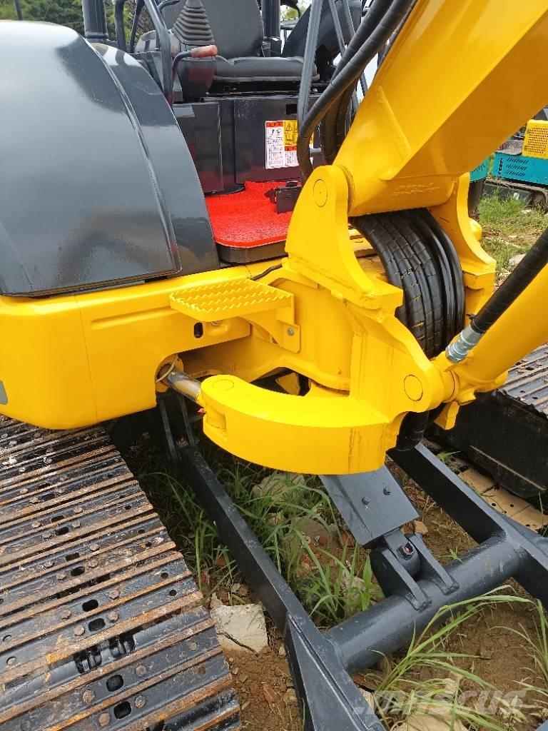 Komatsu PC 40 大型油圧ショベル12t以上（パワーショベル・ユンボ）