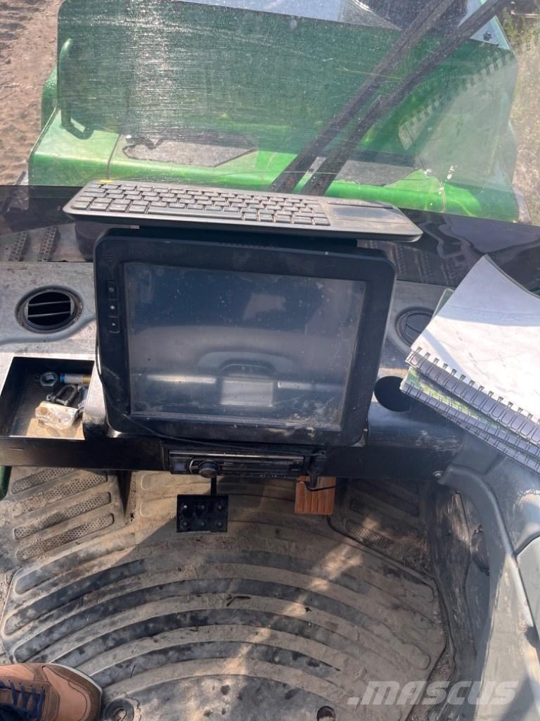John Deere 1910G フォワーダー