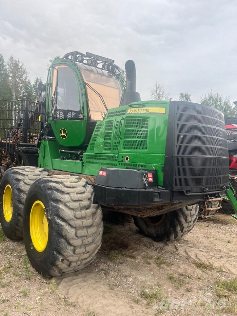 John Deere 1910G フォワーダー
