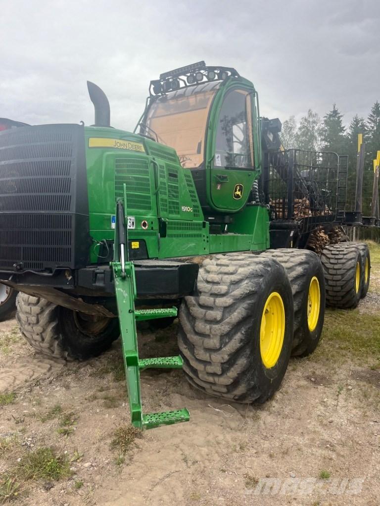 John Deere 1910G フォワーダー