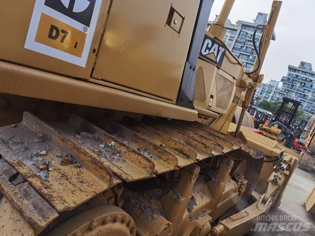 CAT D 7 G モーターグレーダー