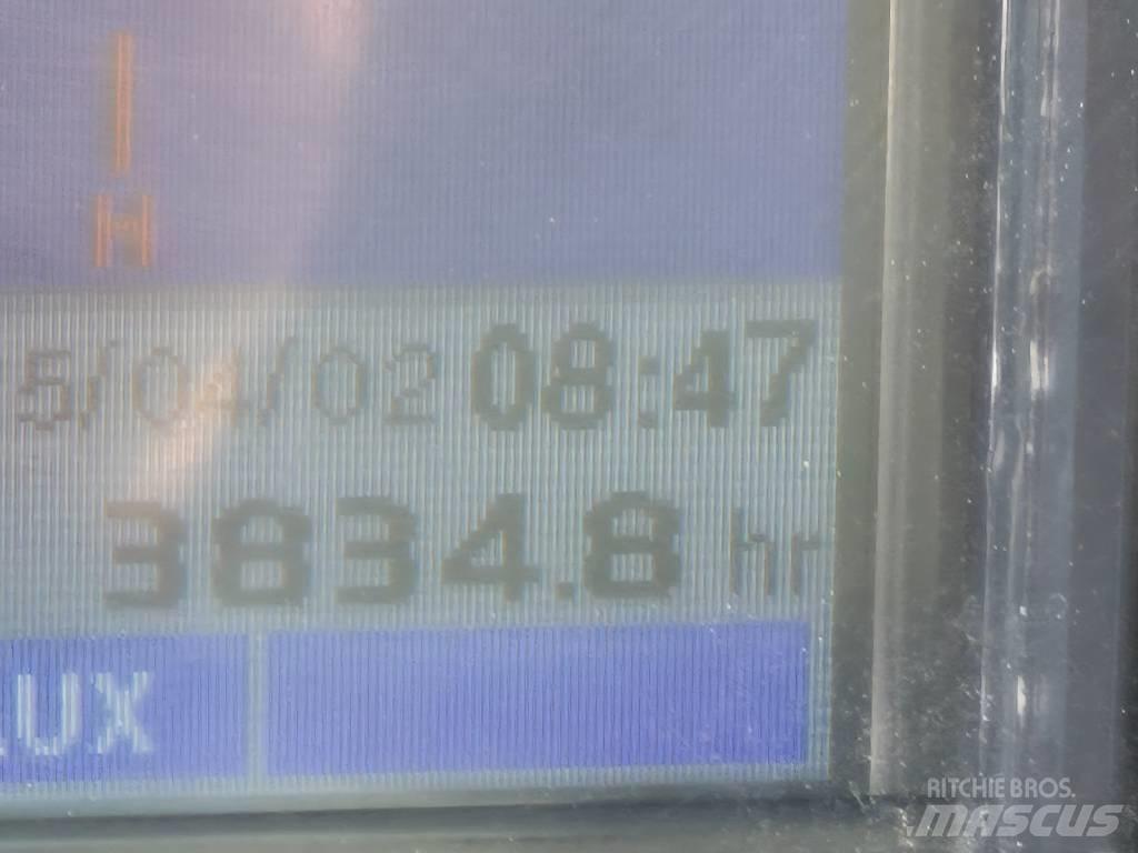 Takeuchi TB 280 FR 大型油圧ショベル12t以上（パワーショベル・ユンボ）
